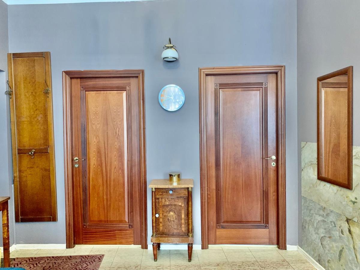 Beautiful And Charming Apartment In The Heart Of The Old Town Варшава Экстерьер фото